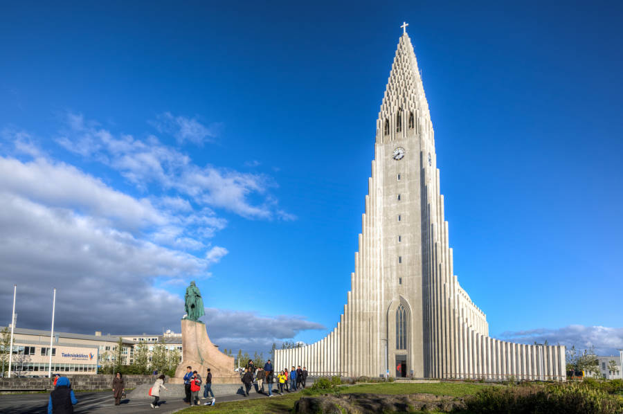 hallgrimskirkja-iceland-church-daylight