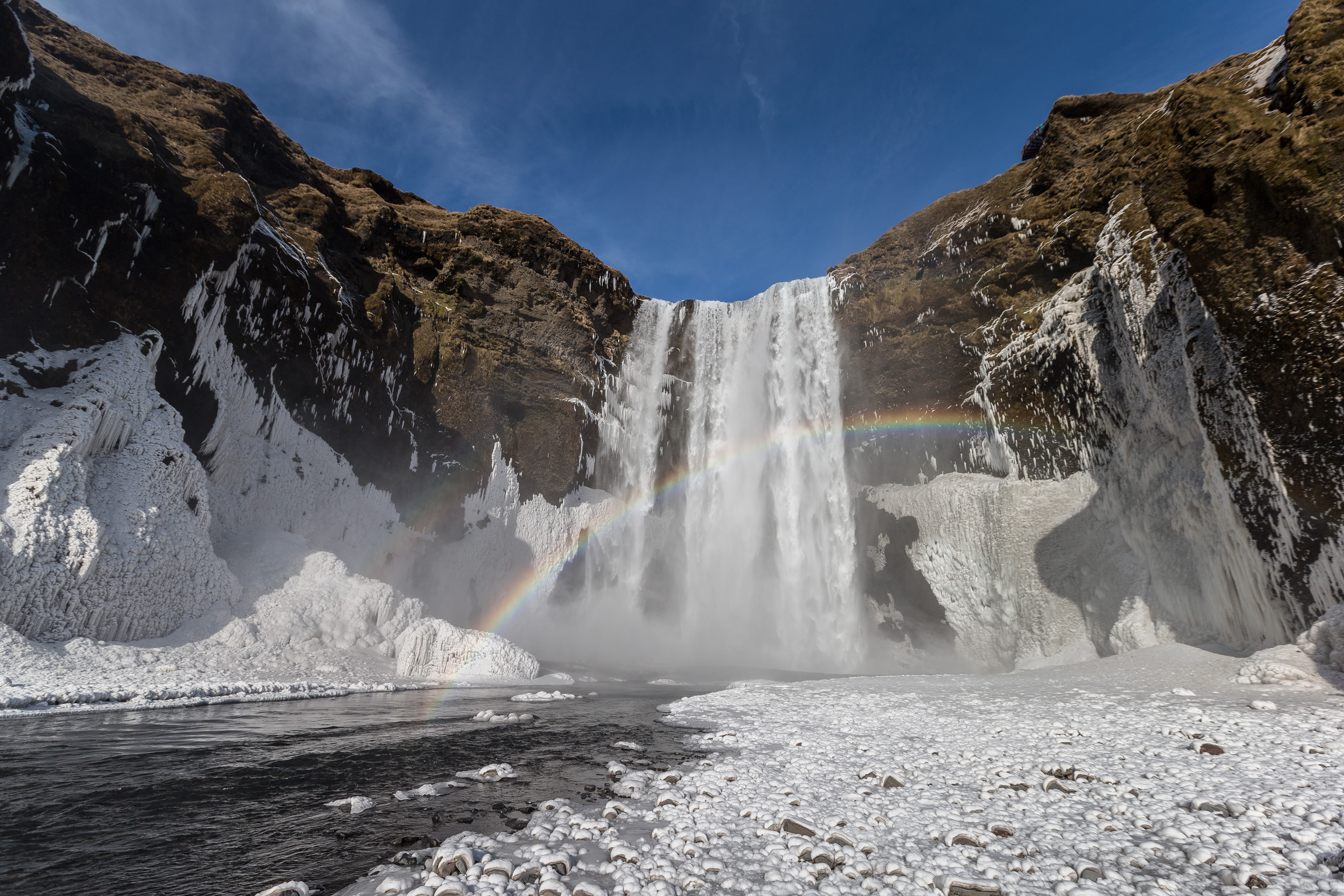 Skogarfoss ferdamenn vetur folk-201